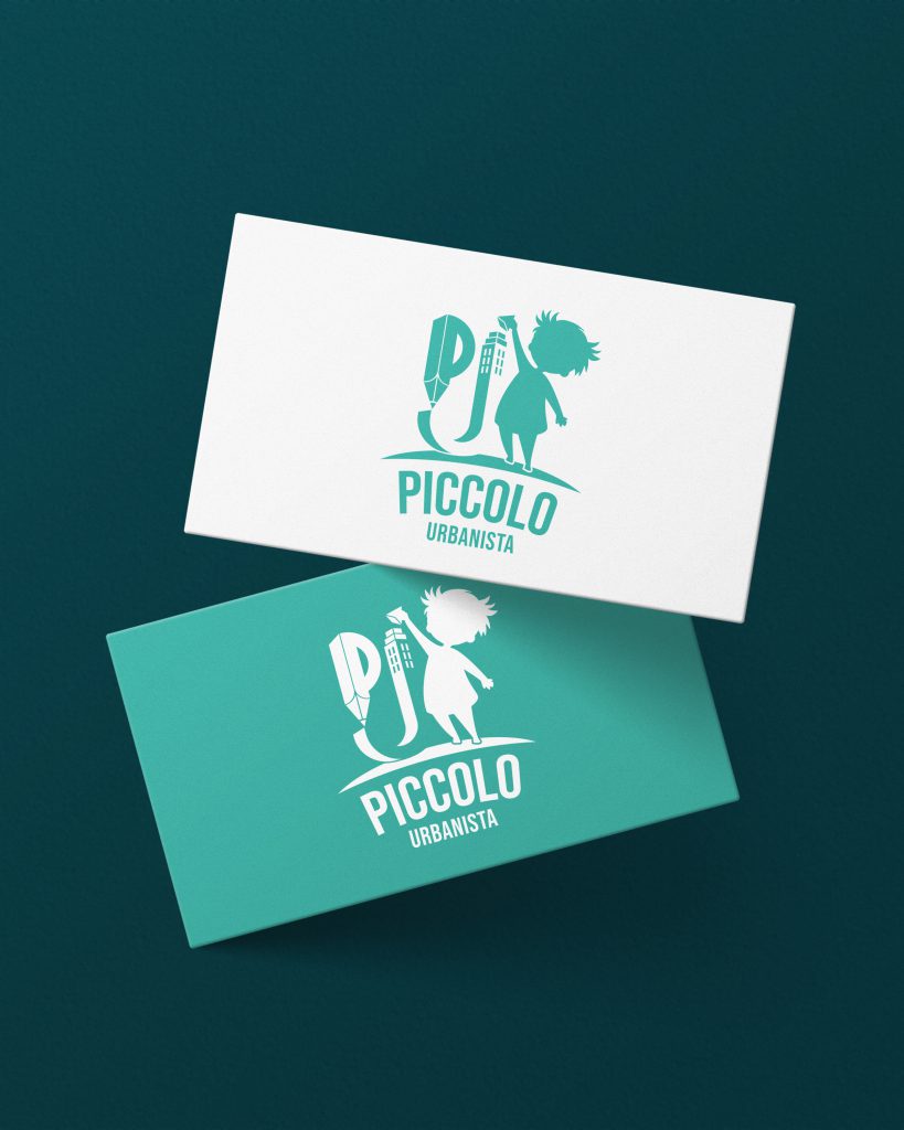 Il Piccolo Urbanista, applicazioni del logo su cartoncini bianchi e turchesi
